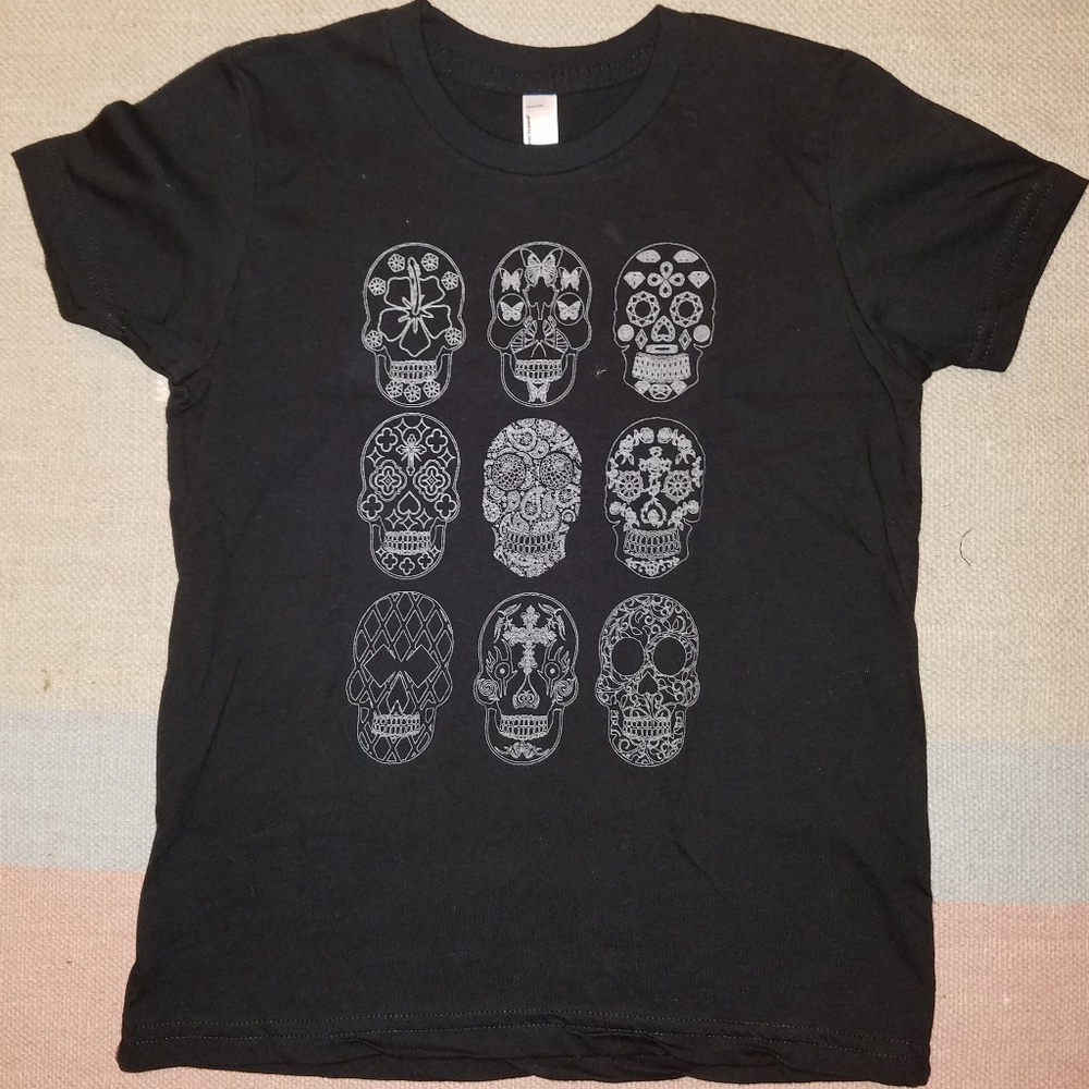 Sugar skulls glow in the dark t-shirt Women's Size L Black